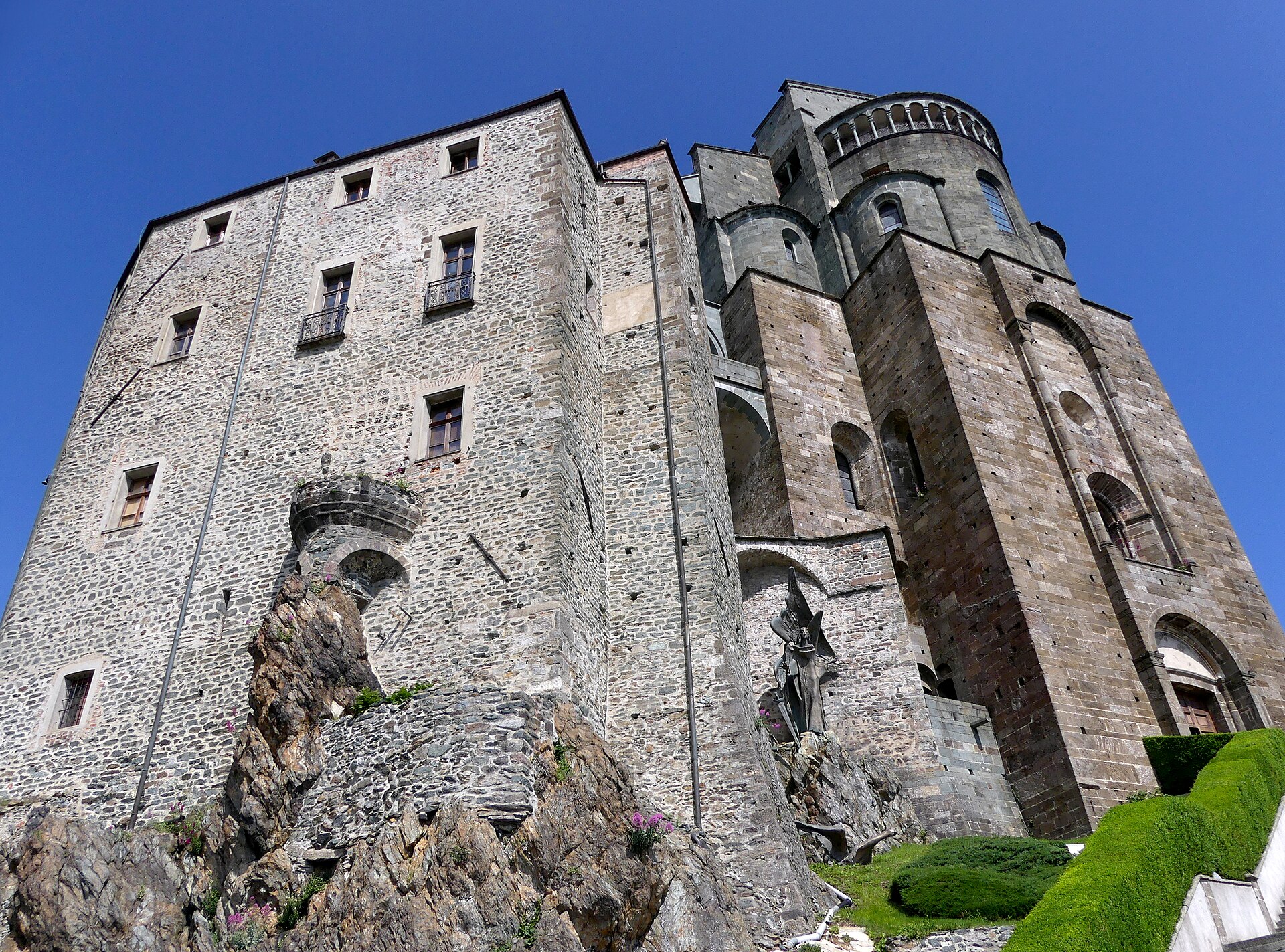La Sacra di San Michele, abbaye au-dessus de la vallée de Suse